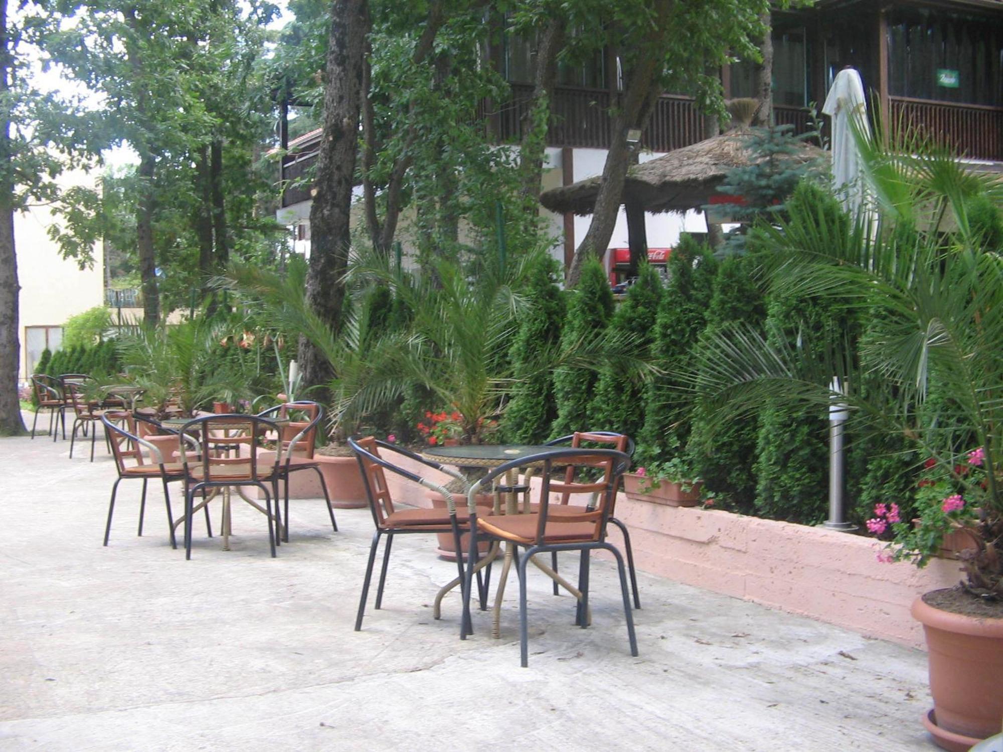 Sunny Paradise Family Hotel Kiten  Exterior photo